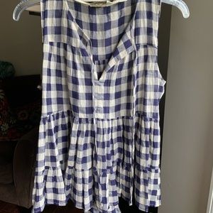 Anthropologie 11 • 1 Tylho top
